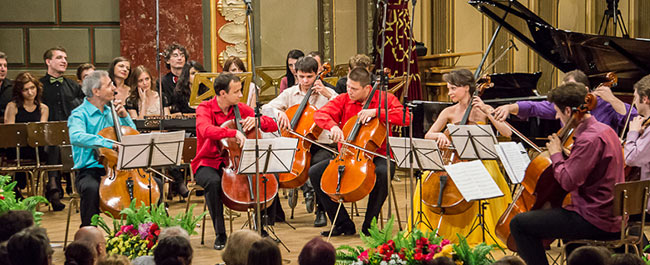 Violoncellissimo at World Press Photo Exhibition